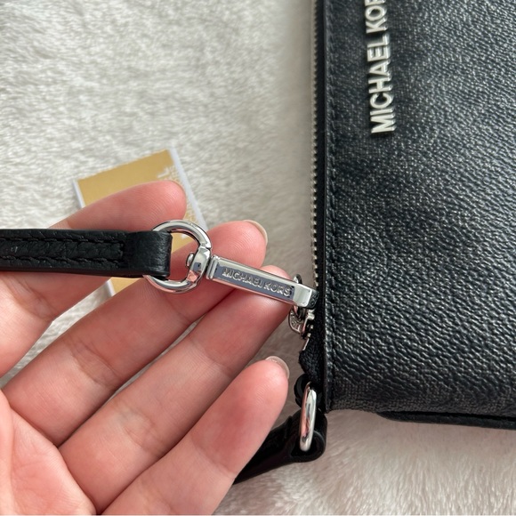NWT Michael Kors Jet Set Travel Wristlet - Picture 6 of 8